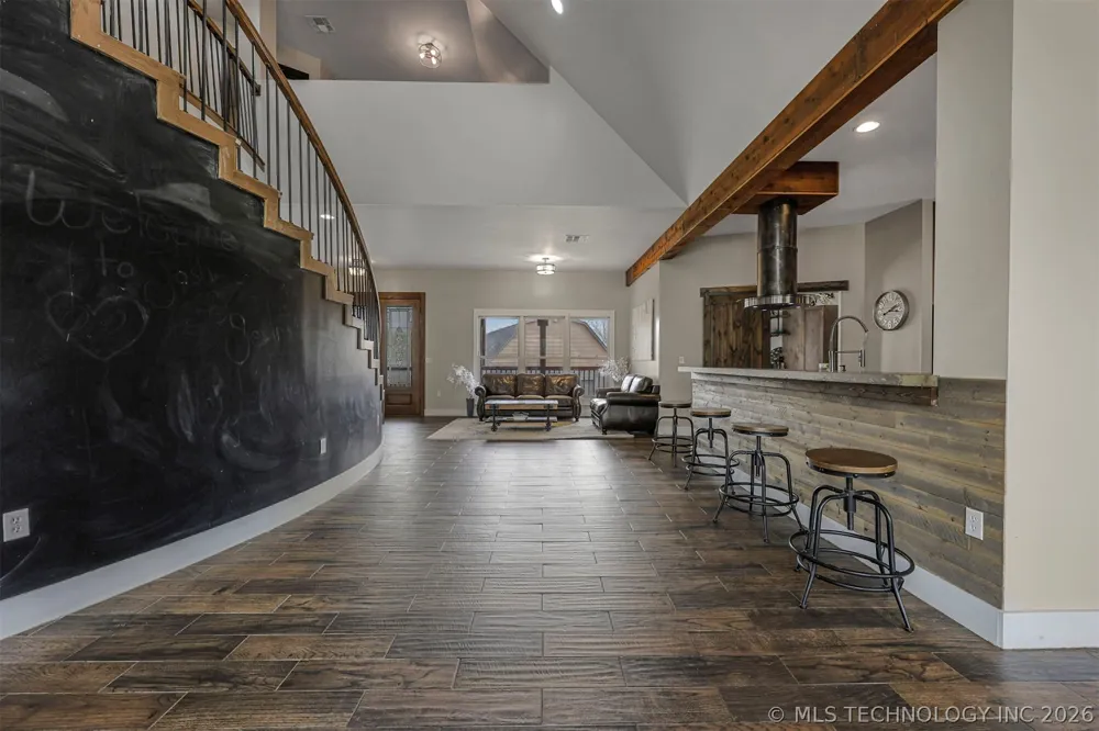 28255 E 6th Place Catoosa, OK 74015