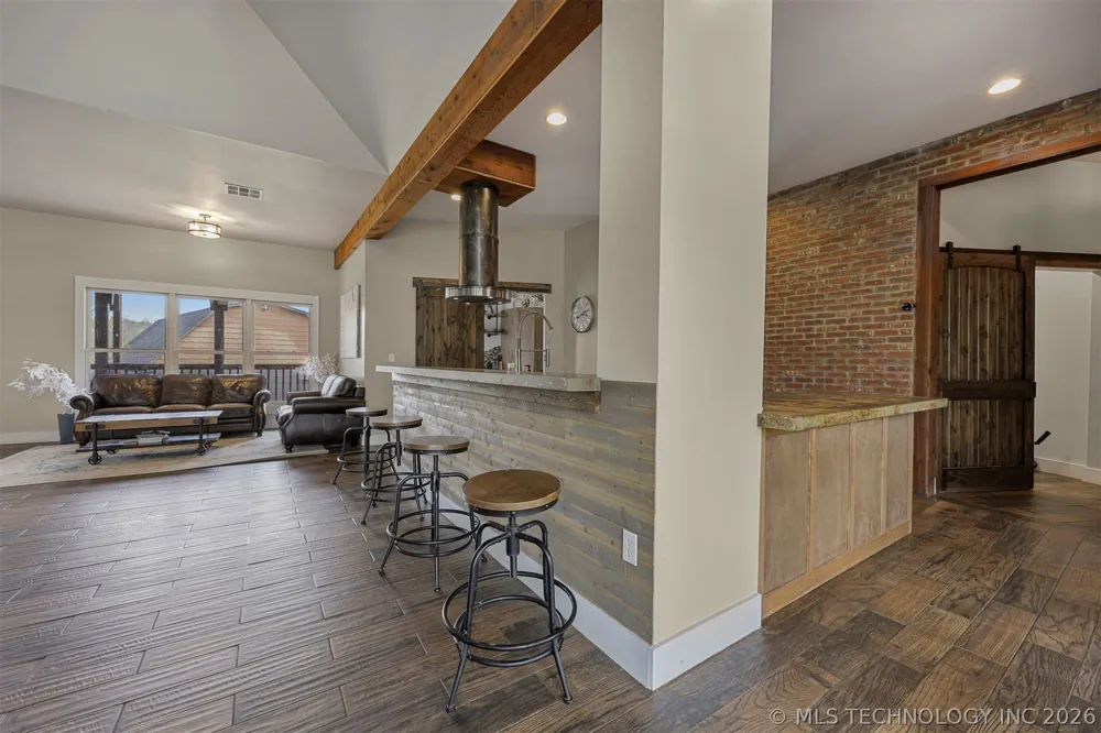 28255 E 6th Place Catoosa, OK 74015