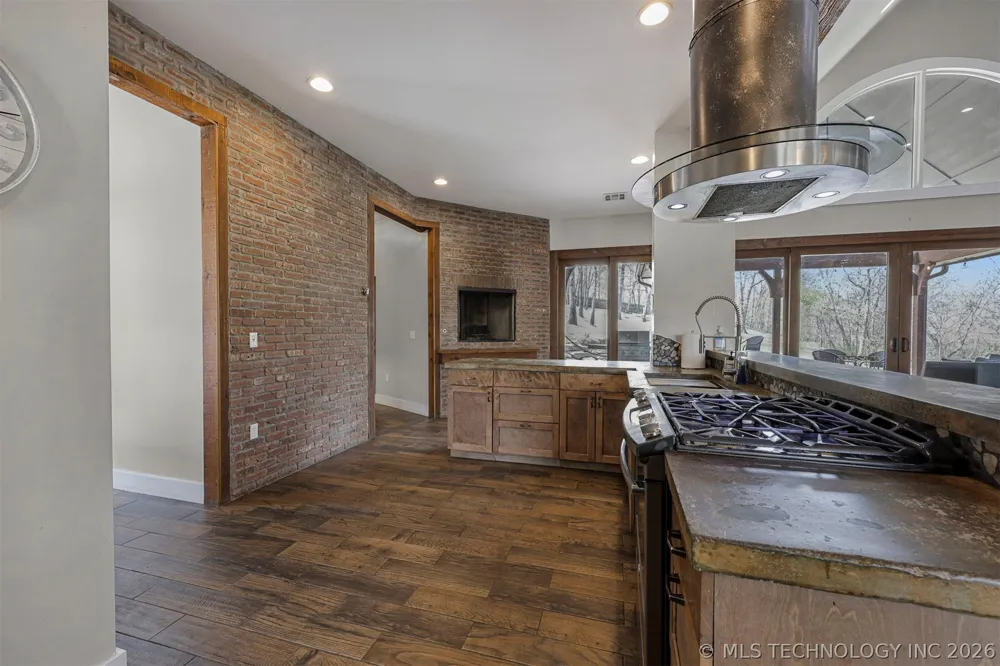28255 E 6th Place Catoosa, OK 74015