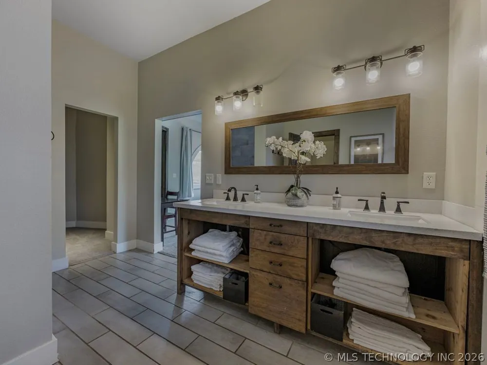 28255 E 6th Place Catoosa, OK 74015