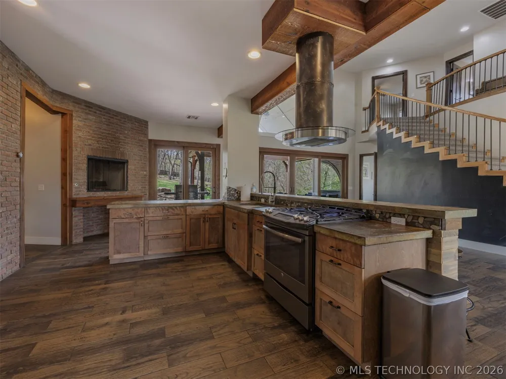 28255 E 6th Place Catoosa, OK 74015
