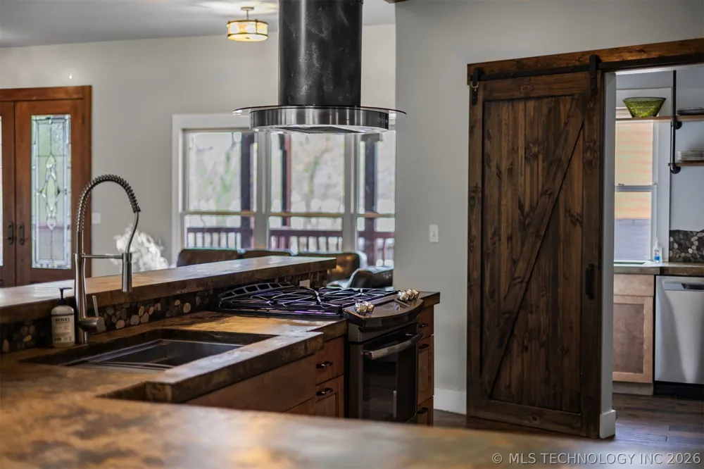 28255 E 6th Place Catoosa, OK 74015