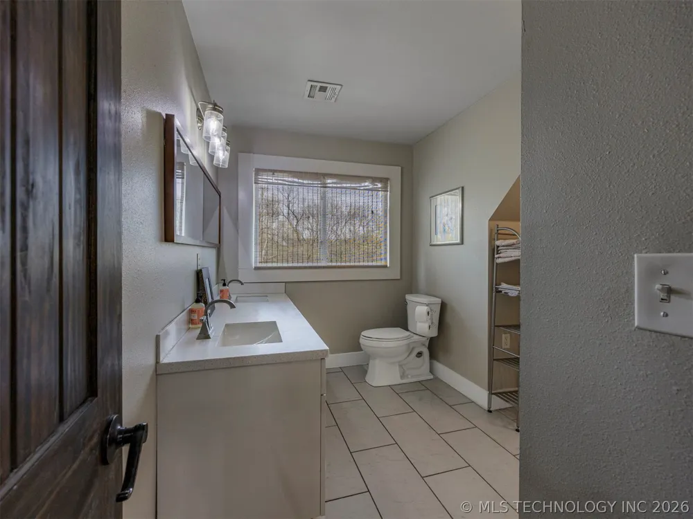 28255 E 6th Place Catoosa, OK 74015