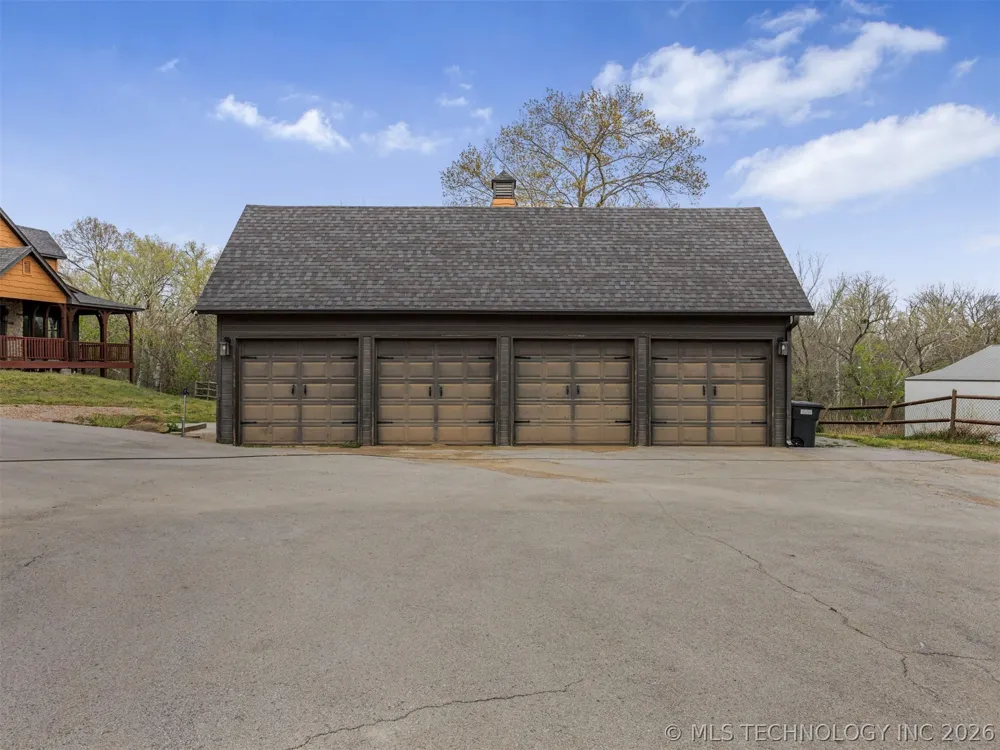 28255 E 6th Place Catoosa, OK 74015