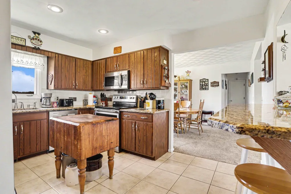 55019 Fisher Lake Road Three Rivers, MI 49093