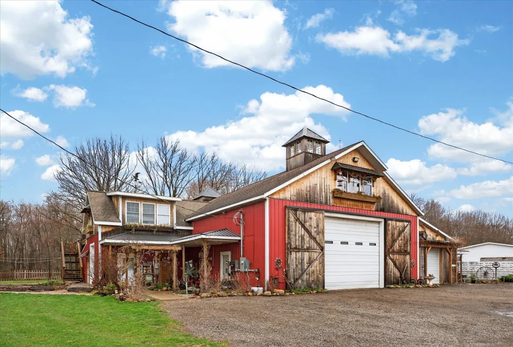 3457 138th Avenue Hamilton, MI 49419