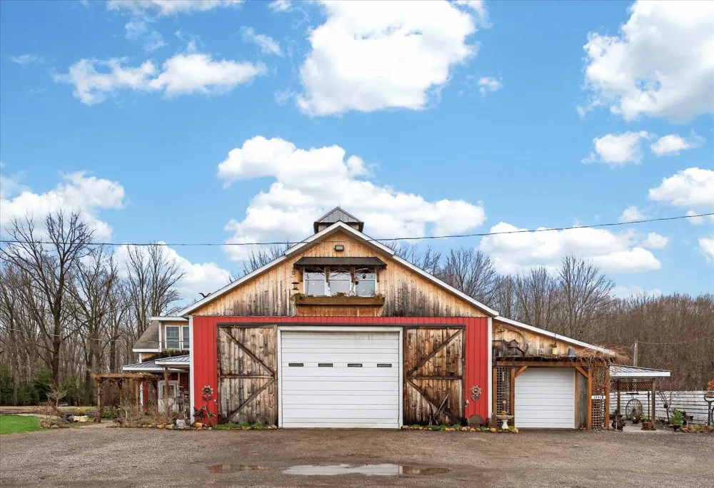 3457 138th Avenue Hamilton, MI 49419