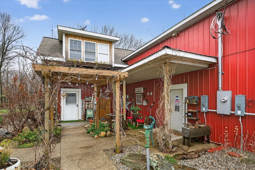 3457 138th Avenue Hamilton, MI 49419