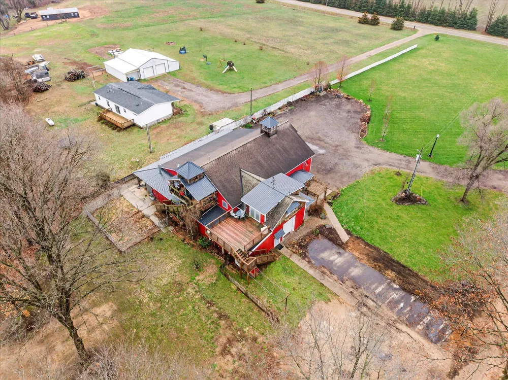 3457 138th Avenue Hamilton, MI 49419