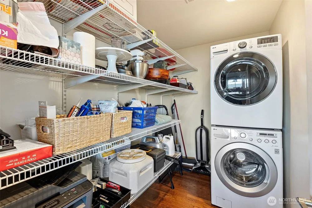 8032 SW 222nd Place Vashon, WA 98070