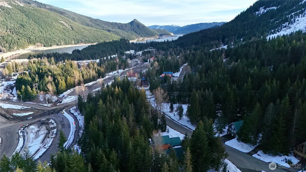 56 Snoqualmie Drive Snoqualmie Pass, WA 98068