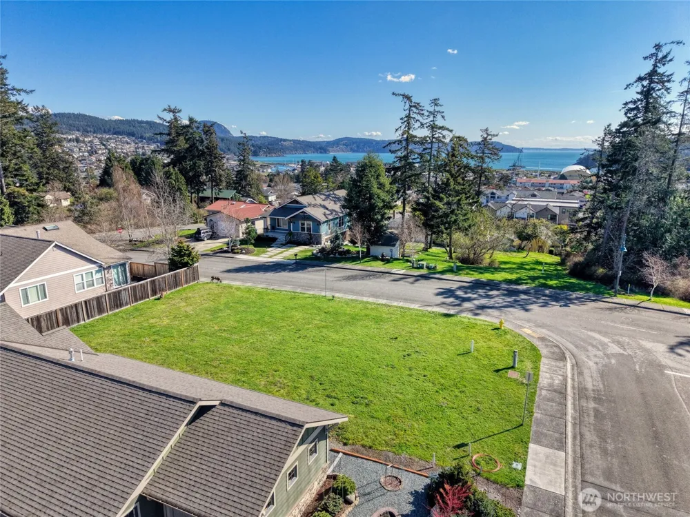 2719 Strom Place Anacortes, WA 98221