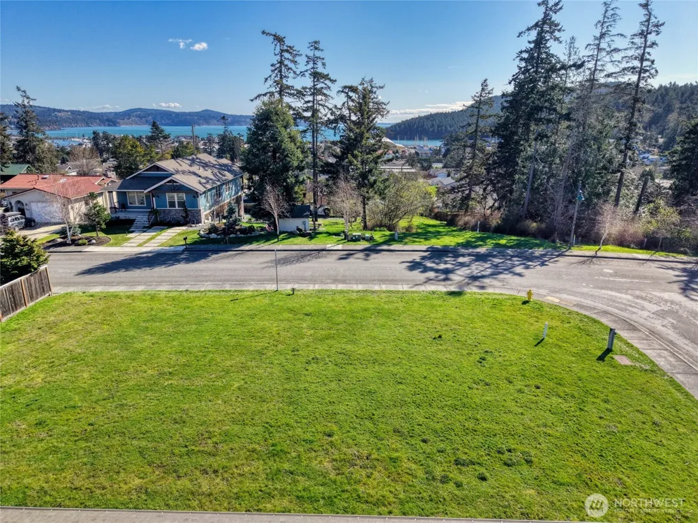 2719 Strom Place Anacortes, WA 98221