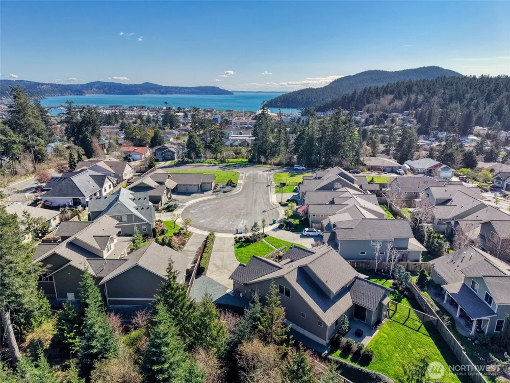 2719 Strom Place Anacortes, WA 98221