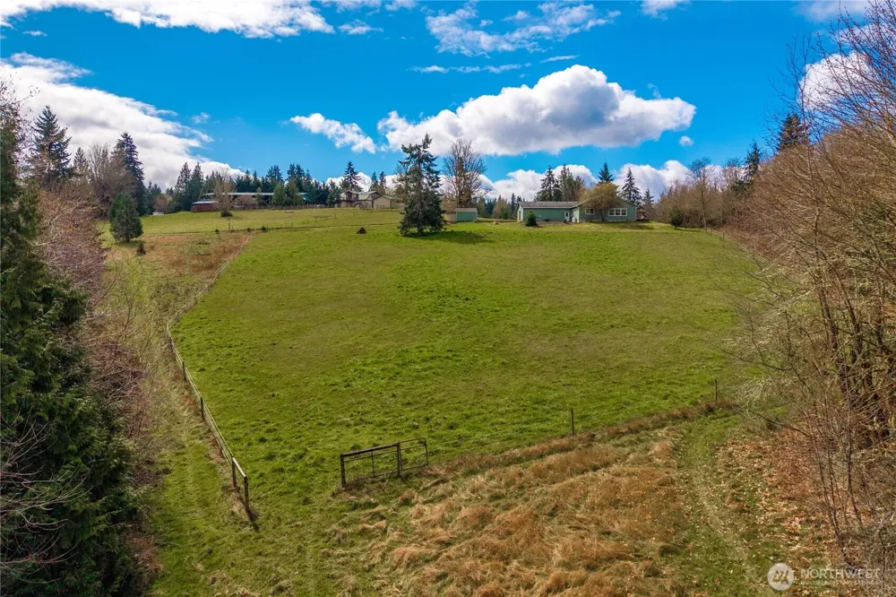 10404 210th Lane SW Rochester, WA 98579