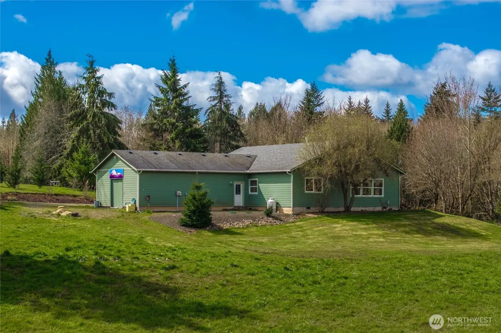 10404 210th Lane SW Rochester, WA 98579