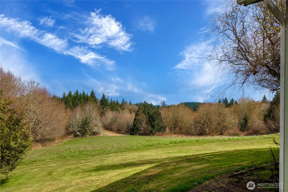 10404 210th Lane SW Rochester, WA 98579