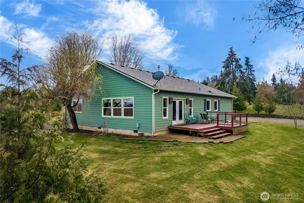10404 210th Lane SW Rochester, WA 98579