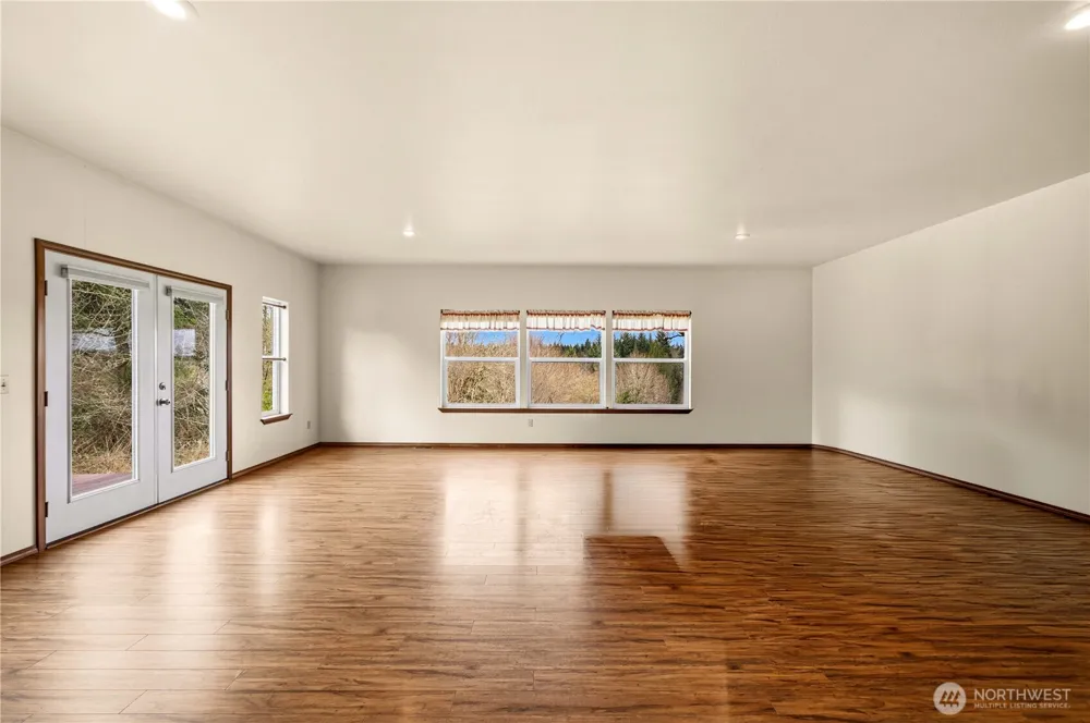 10404 210th Lane SW Rochester, WA 98579