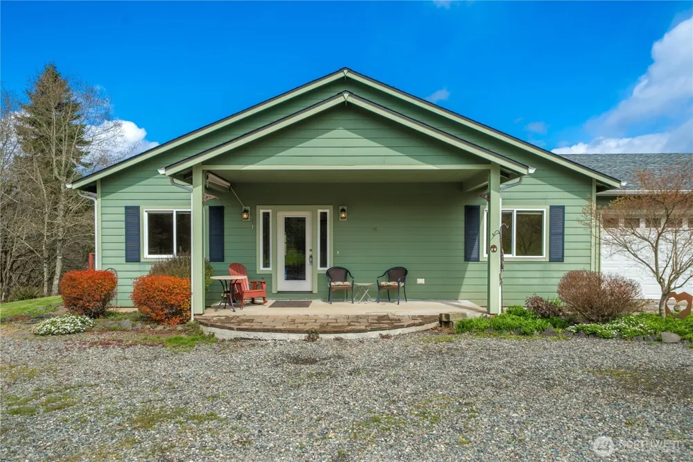 10404 210th Lane SW Rochester, WA 98579