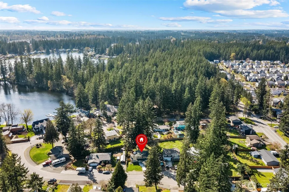 28915 229th Place SE Black Diamond, WA 98010