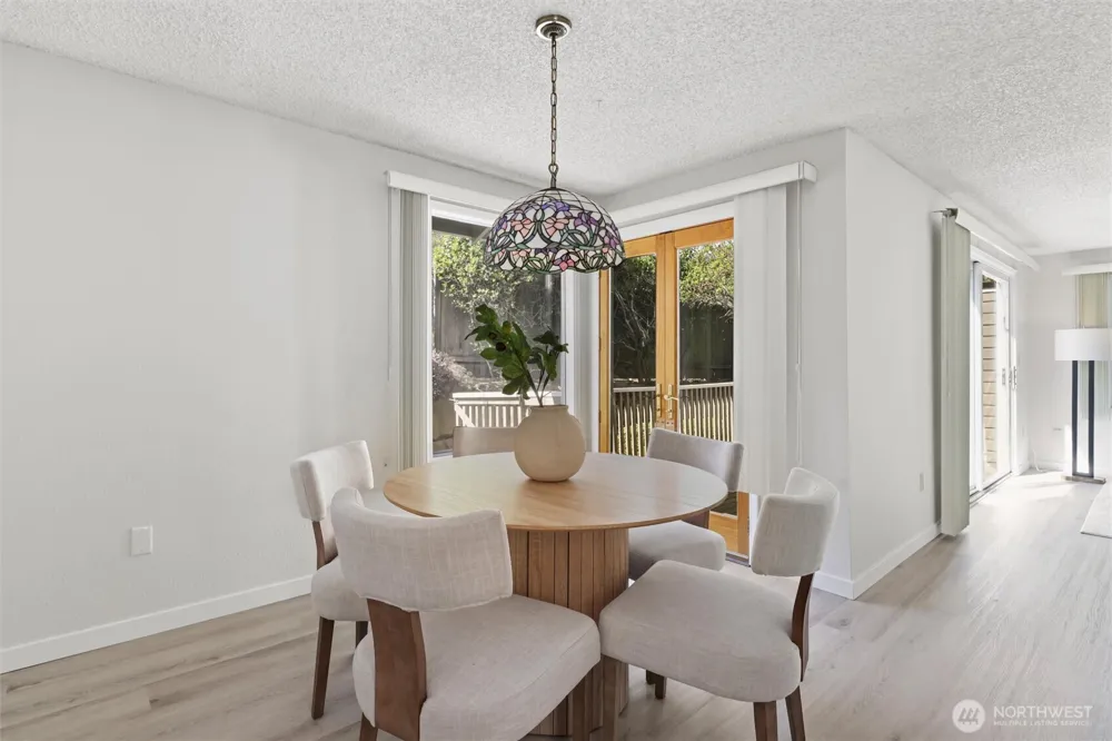 1230 101st Place NE #1230 Bellevue, WA 98004
