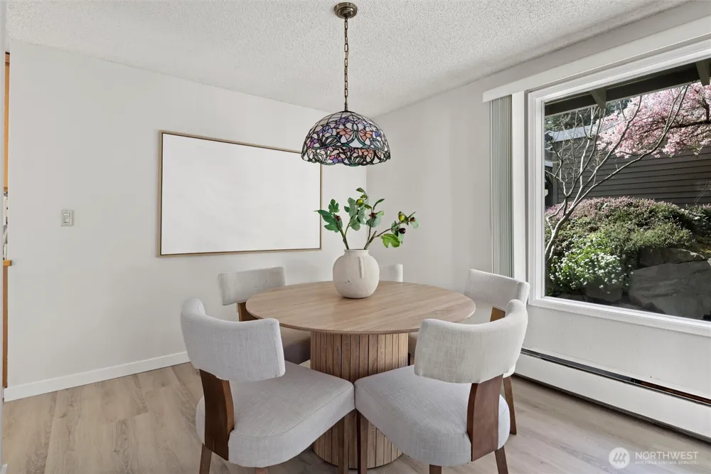 1230 101st Place NE #1230 Bellevue, WA 98004