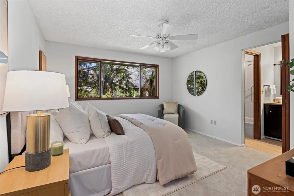 1230 101st Place NE #1230 Bellevue, WA 98004