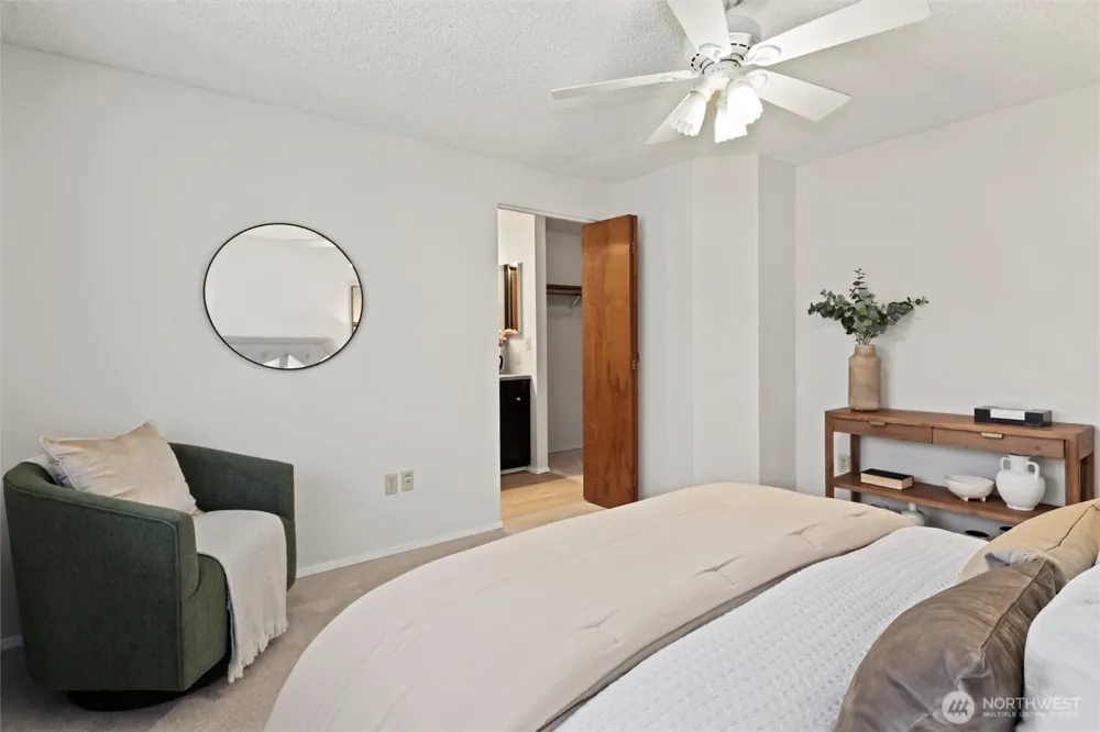 1230 101st Place NE #1230 Bellevue, WA 98004