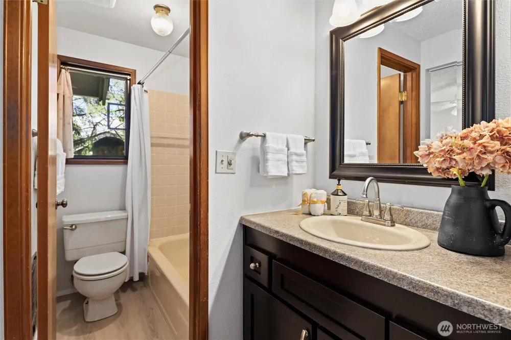 1230 101st Place NE #1230 Bellevue, WA 98004