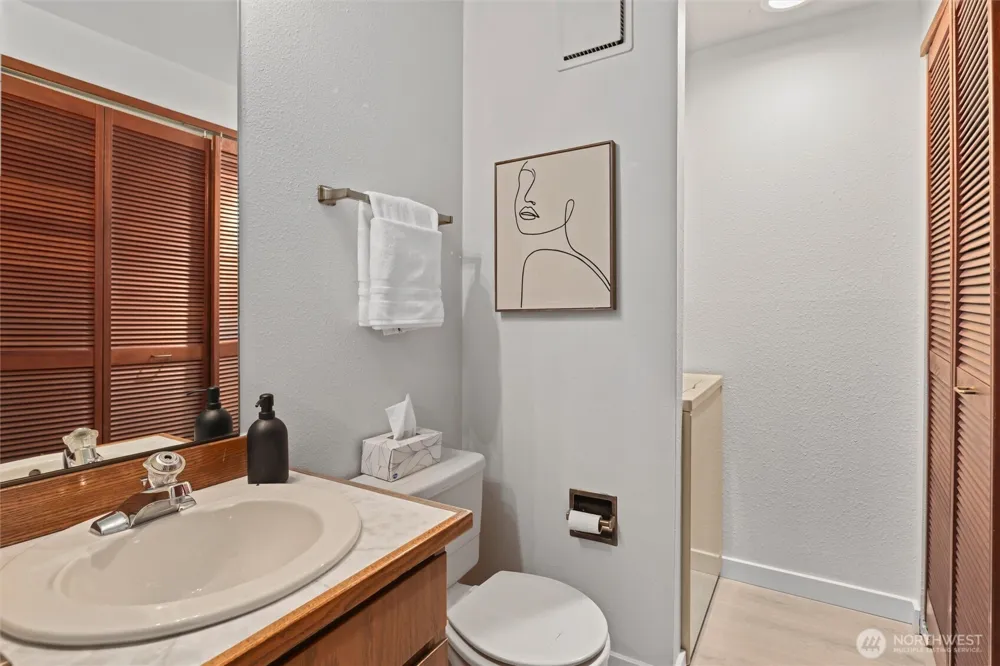 1230 101st Place NE #1230 Bellevue, WA 98004