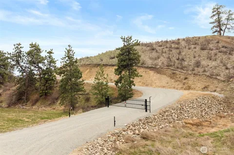 331 Rancho Perri Lane