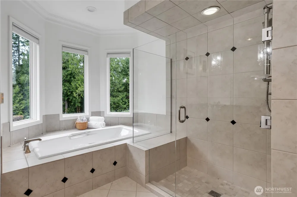 28726 SE 43rd Place Fall City, WA 98024