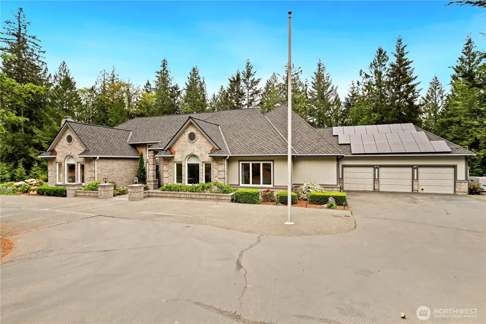28726 SE 43rd Place Fall City, WA 98024