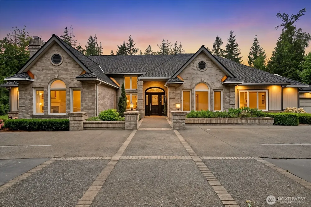 28726 SE 43rd Place Fall City, WA 98024