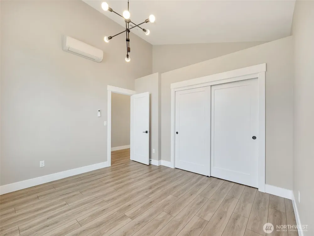 201 24th Street NE Long Beach, WA 98631