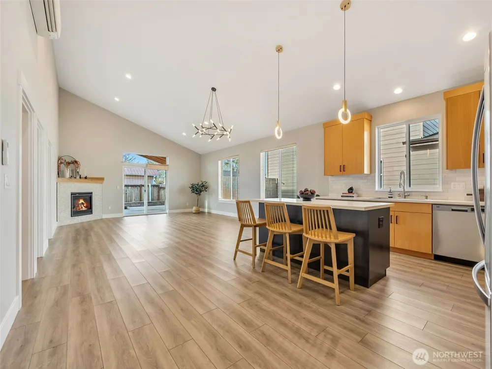 201 24th Street NE Long Beach, WA 98631