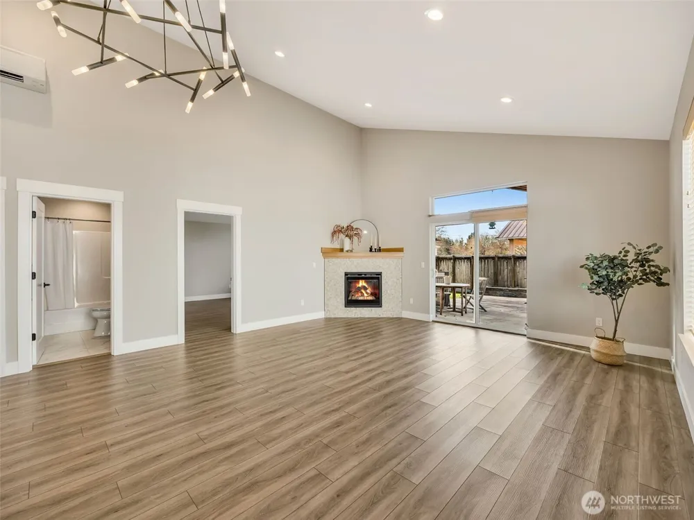 201 24th Street NE Long Beach, WA 98631