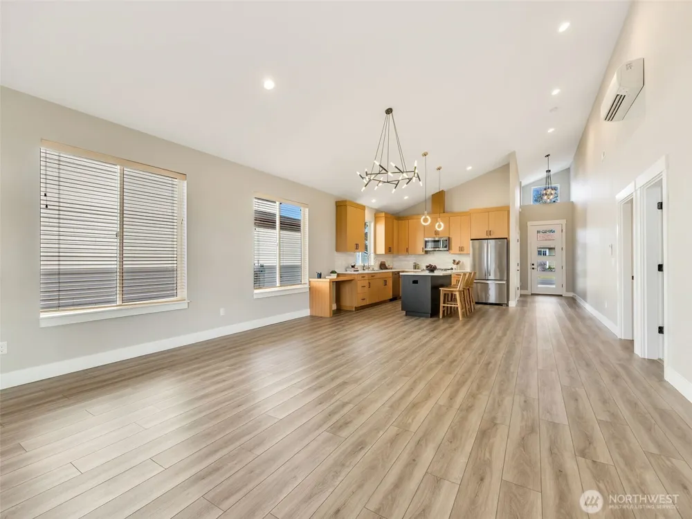 201 24th Street NE Long Beach, WA 98631