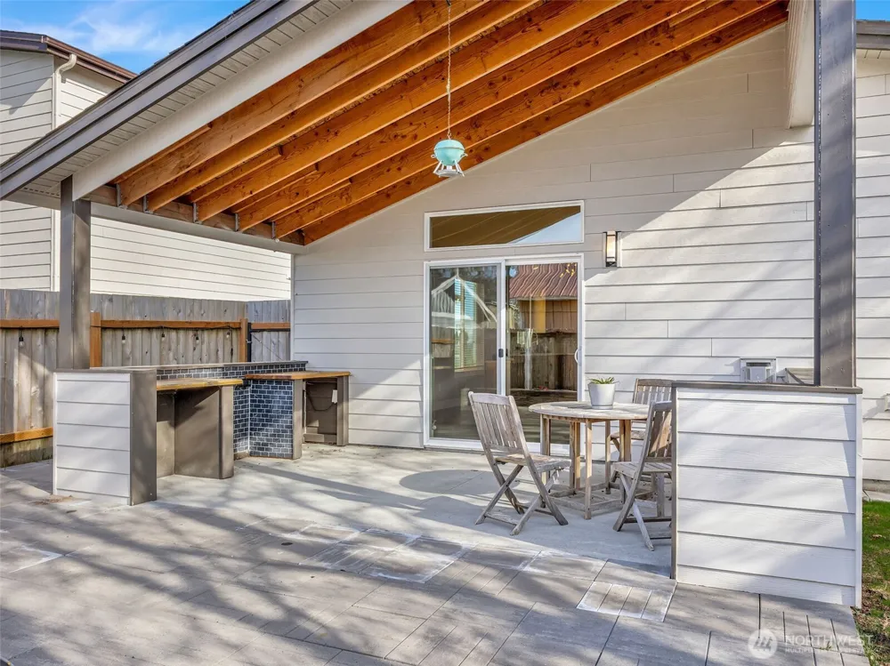 201 24th Street NE Long Beach, WA 98631