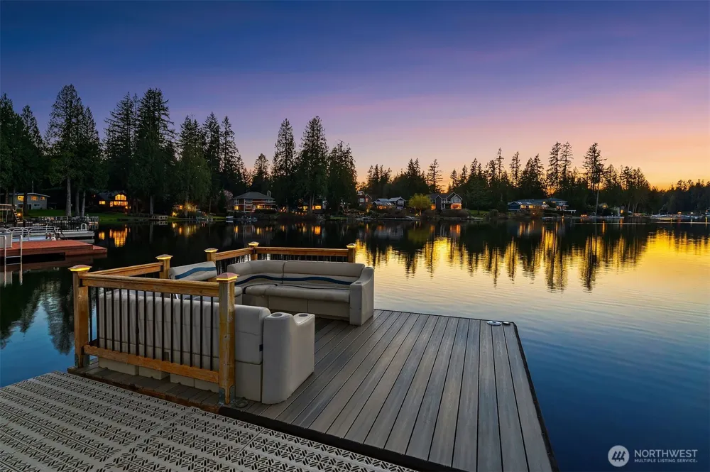 28 xx 226th Avenue SE Sammamish, WA 98075