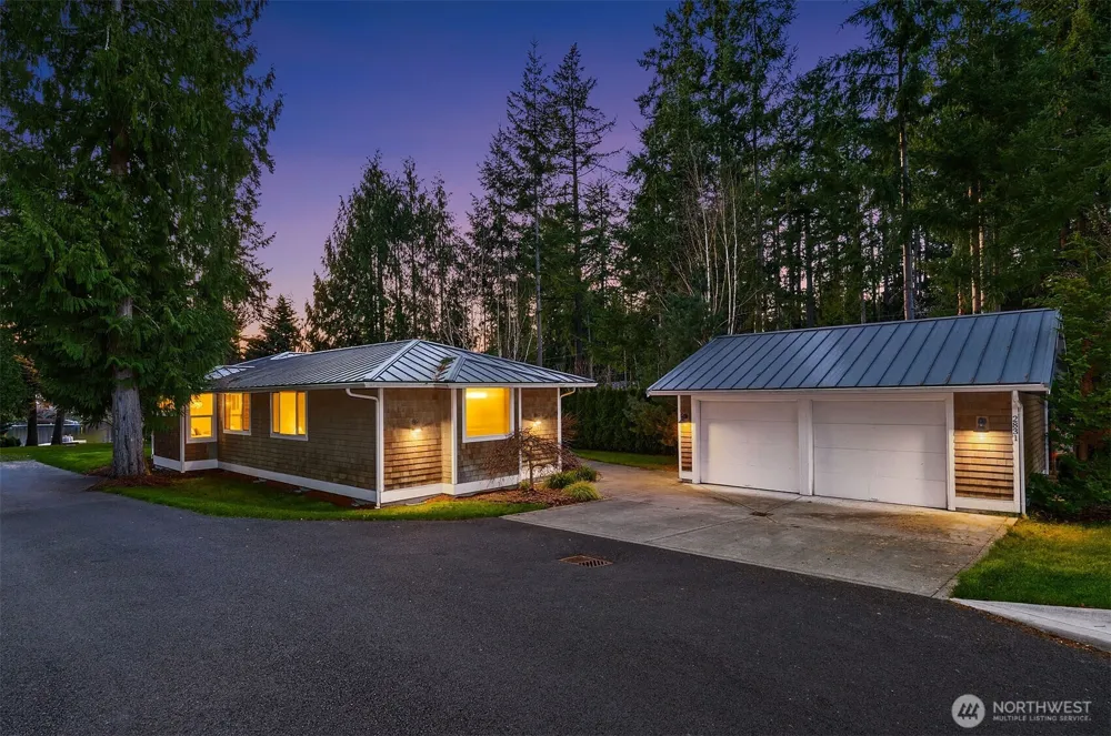 28 xx 226th Avenue SE Sammamish, WA 98075