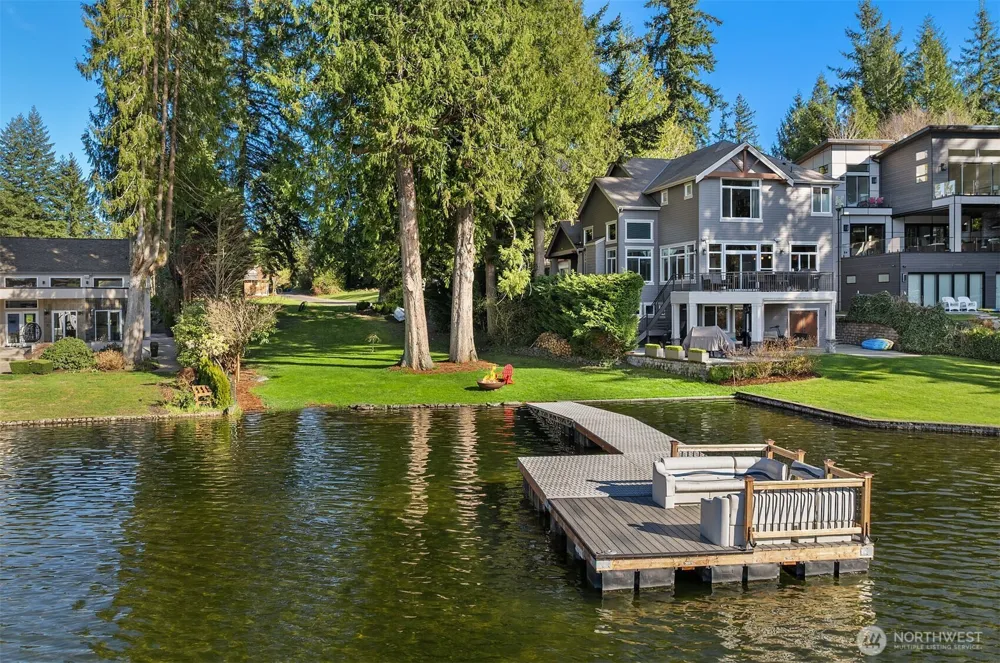 28 xx 226th Avenue SE Sammamish, WA 98075