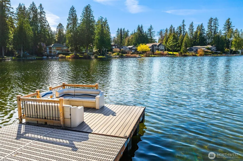 28 xx 226th Avenue SE Sammamish, WA 98075