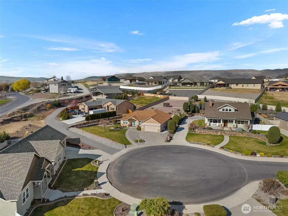 48 Luther Court Malaga, WA 98828
