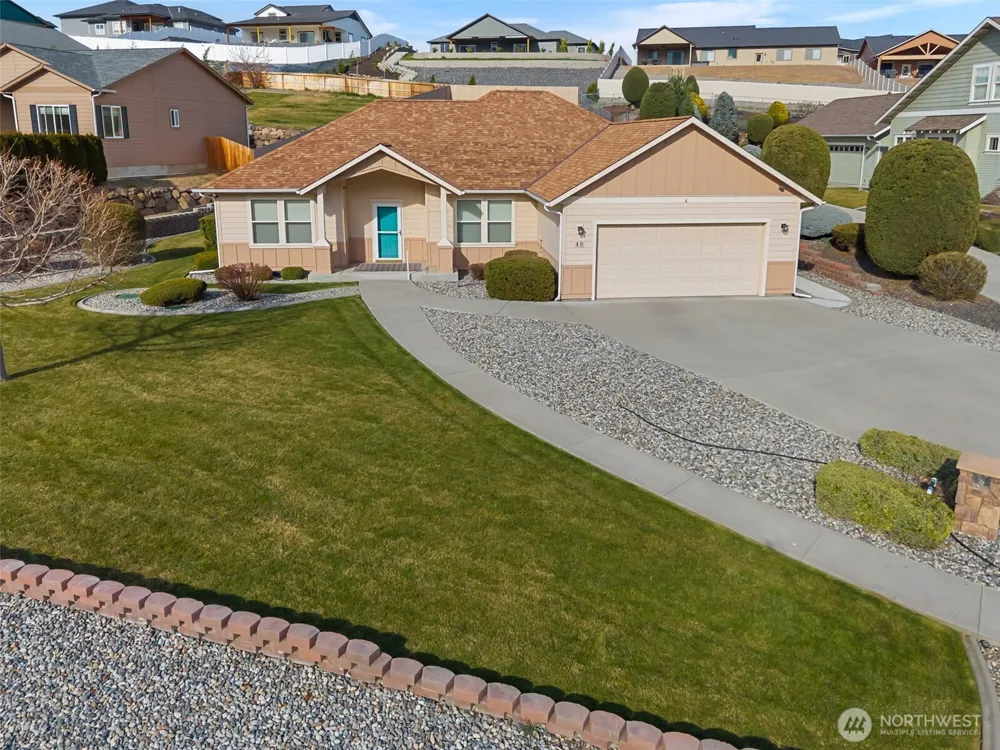 48 Luther Court Malaga, WA 98828