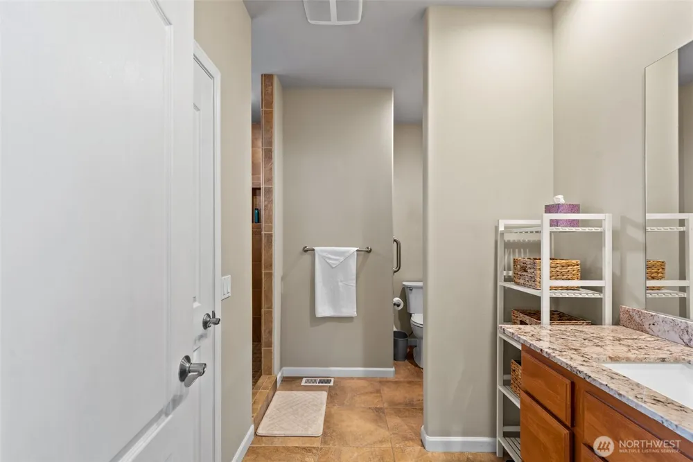 48 Luther Court Malaga, WA 98828