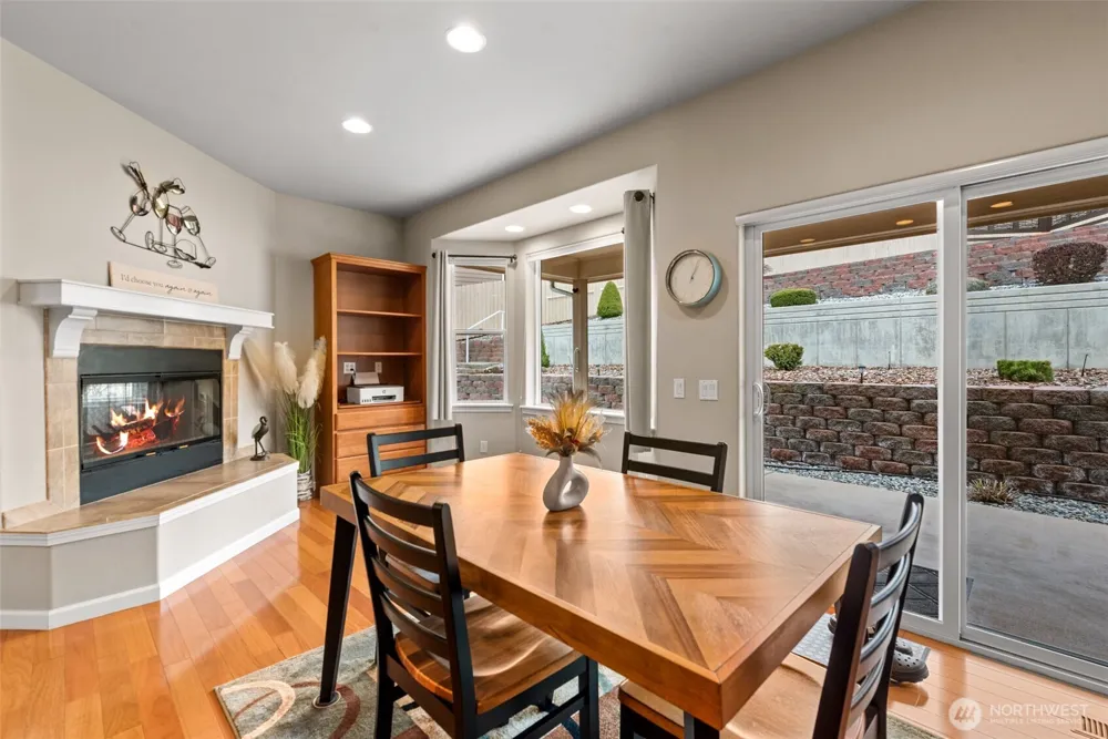 48 Luther Court Malaga, WA 98828