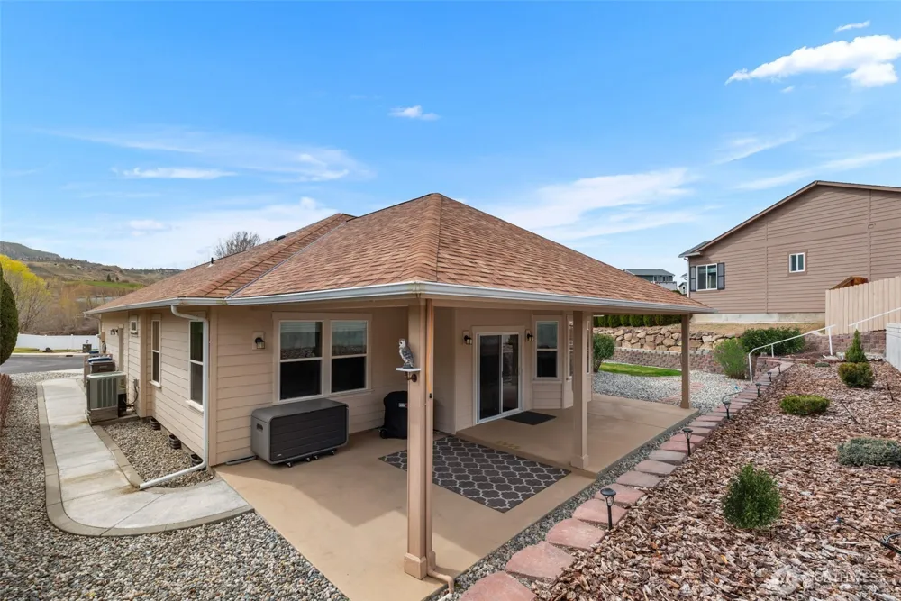 48 Luther Court Malaga, WA 98828
