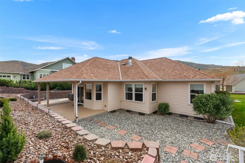 48 Luther Court Malaga, WA 98828